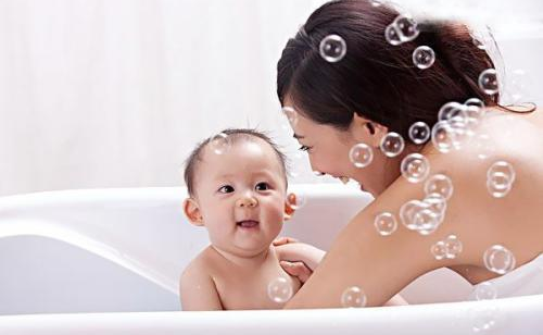 關(guān)于臍帶血要不要保存，不同的家庭選擇不同，準(zhǔn)爸媽你會(huì)怎么選