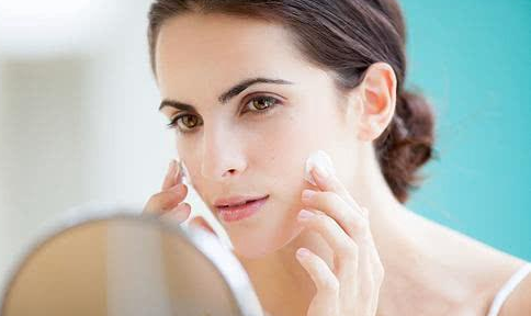 產(chǎn)后問(wèn)答：生完寶寶以后，我的皮膚特別容易過(guò)敏，怎么回事？